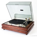 Guida Completa all’Acquisto di un Giradischi Vintage Usato: Rischi, Consigli e Manutenzione