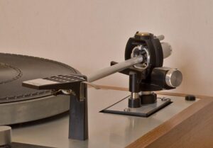 Thorens TP16: Analisi tecnica, guida alla regolazione e prova d’ascolto